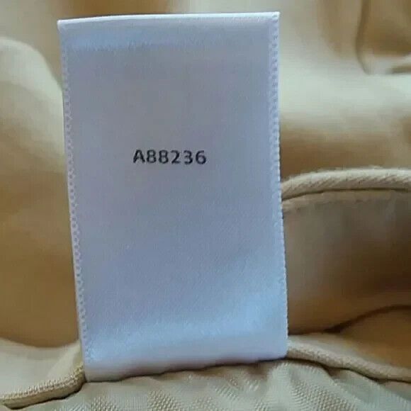 multiplicity women's size 10 Capri pants beige - Picture 8 of 11